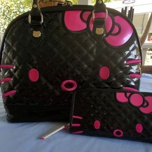 NWOT Loungefly LG Hello Kitty Bowler bag & Wallet